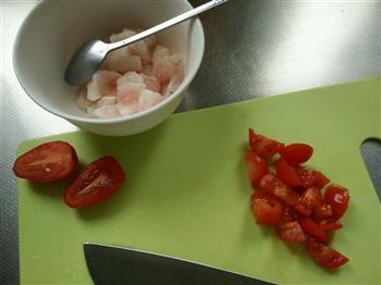 宝宝辅食版茄汁龙利鱼的做法步骤1