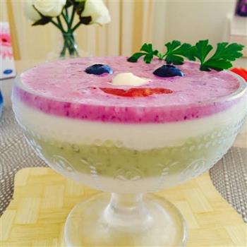 蓝莓猕猴桃酸奶杯-真的好美味的做法图解4