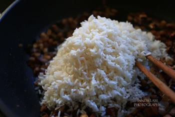广式生炒糯米饭的做法步骤5