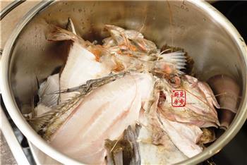 意式海鲜浓汤的做法步骤5