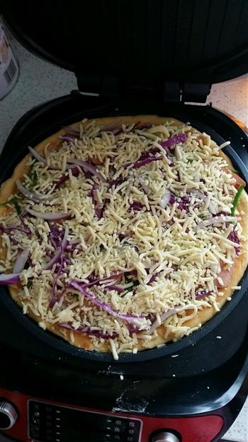 紫甘蓝虾仁披萨的做法步骤11