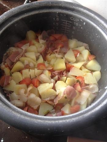 土豆胡萝卜腊肉焖饭的做法图解5