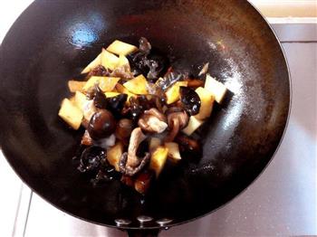 红烧肉炖土豆的做法步骤4