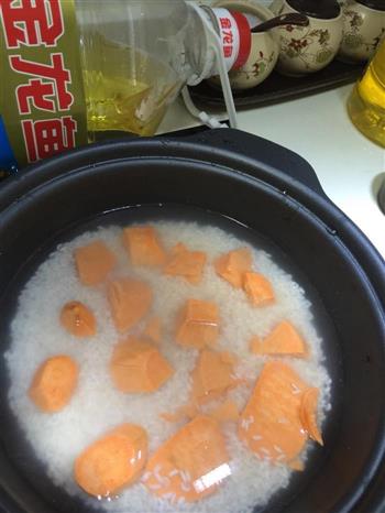 香焖铁锅腊味饭的做法步骤1