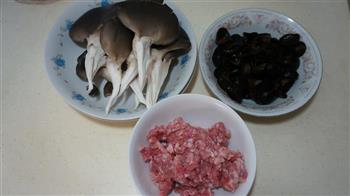 木耳白菜水饺的做法步骤2