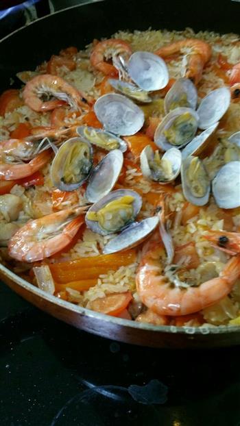 西班牙海鲜饭的做法步骤2