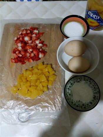 草莓黄桃蛋挞的做法步骤2