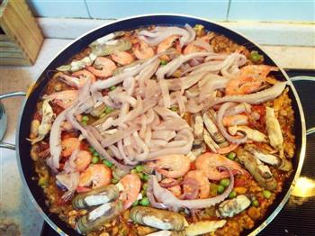 西班牙海鲜饭的做法步骤11