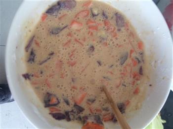 紫薯胡萝卜煎蛋饼的做法步骤2