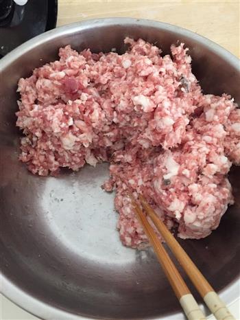 芹菜猪肉饺子的做法步骤4
