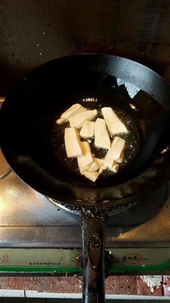 豆腐炒年糕的做法步骤1