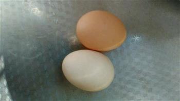 香肠鸡蛋炒饭的做法步骤2