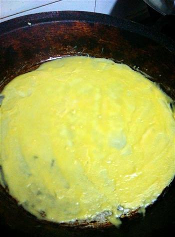 牛奶鸡蛋饼卷火腿的做法步骤4