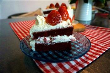 草莓红丝绒蛋糕6寸的做法步骤11