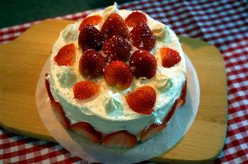草莓红丝绒蛋糕6寸的做法图解12
