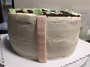 花篮蛋糕编织裱花的做法步骤6