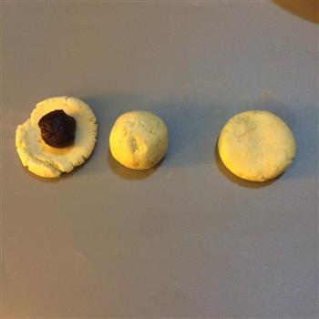 椰丝奶香南瓜饼的做法图解6
