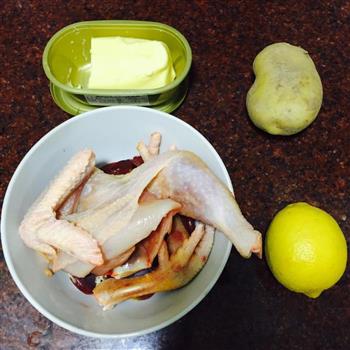 柠檬蜜糖烧鸡的做法步骤1