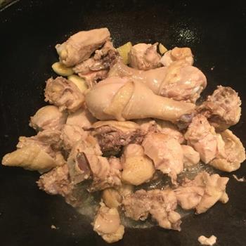 东北菜-小鸡炖蘑菇的做法图解5