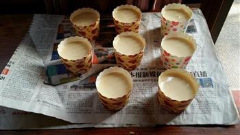 香草牛奶戚风纸杯蛋糕的做法步骤8