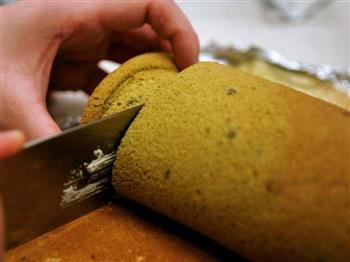 抹茶蜜豆蛋糕卷的做法步骤16