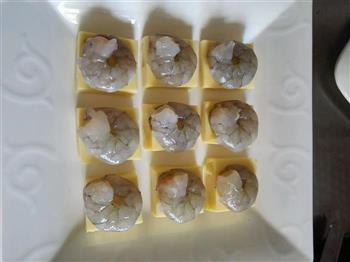鸡蛋豆腐酿虾球的做法图解2