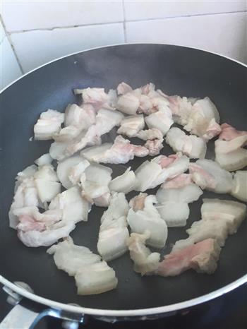 下饭菜蒜苗回锅肉的做法步骤2