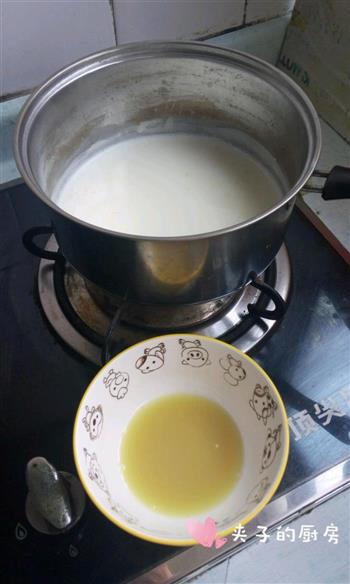 姜汁撞奶的做法步骤5