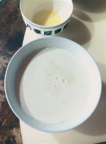 美味牛奶炖蛋的做法步骤4
