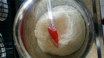 豆沙面包圈的做法步骤1