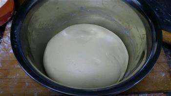 豆沙面包圈的做法步骤4