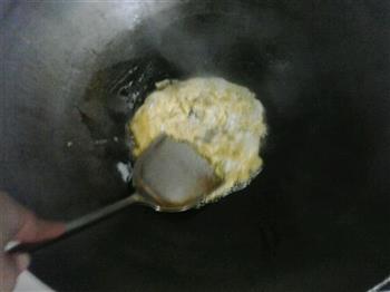不一样的火腿蛋炒饭的做法步骤3