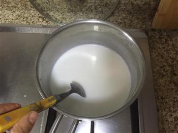 牛奶小方的做法步骤1