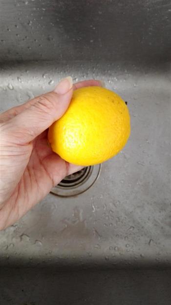 节后刮油-柠檬拌紫甘蓝的做法步骤1