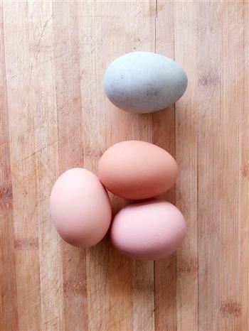 黄金蛋 凉拌鸡蛋 松花蛋的做法图解1