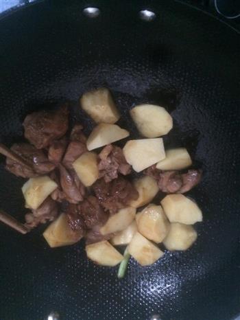 超好吃的照烧鸡腿炖土豆的做法步骤4