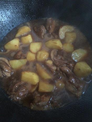 超好吃的照烧鸡腿炖土豆的做法步骤5