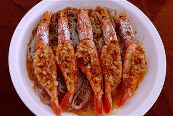 蒜蓉粉丝蒸虾的做法步骤6