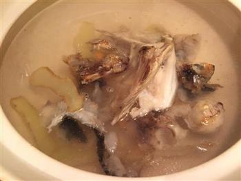 三文鱼头汤的做法步骤2