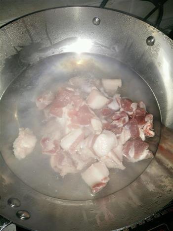 美味简单红烧肉的做法步骤1