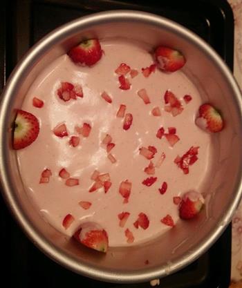 草莓慕斯蛋糕的做法步骤6