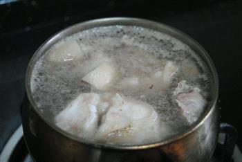 花生猪脚汤的做法步骤5