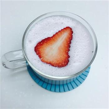 草莓奶昔牛奶版的做法步骤4