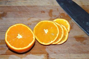 香橙戚风蛋糕卷的做法图解1