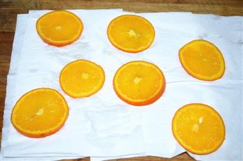 香橙戚风蛋糕卷的做法图解3