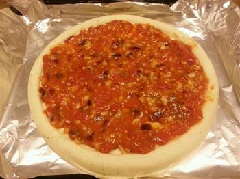 青椒萨拉米肠披萨的做法图解7