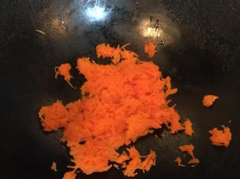 胡萝卜牛肉粥的做法图解2