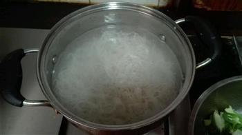 荷包蛋粉丝汤的做法步骤2