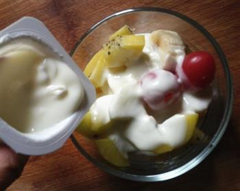 酸奶水果沙拉的做法图解7