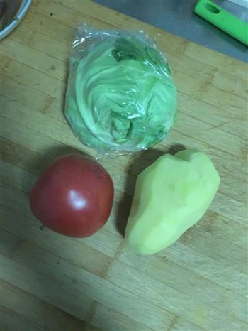 土豆西红柿面的做法图解2